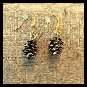 Pinecone earrings 🍁